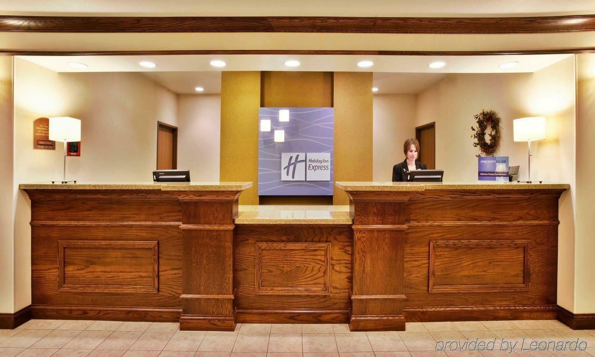 Holiday Inn Express & Suites Jacksonville By Ihg South Jacksonville Exteriör bild